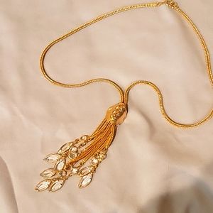 Vintage gold tone necklace